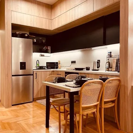 2 Bedroom - Live Like A Local In Kolonaki * Athens