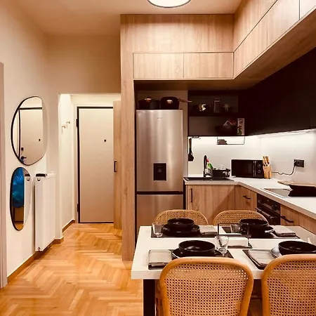 2 Bedroom - Live Like A Local In Kolonaki Athens