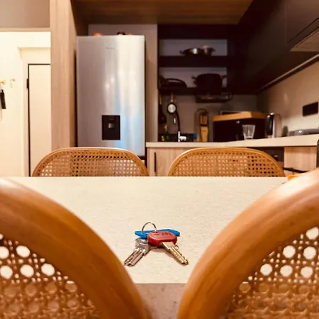Apartment 2 Bedroom - Live Like A Local In Kolonaki Athens